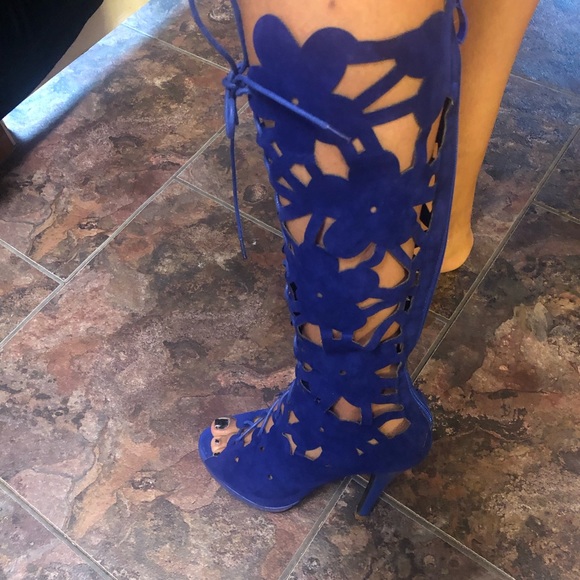 Blue boots - Picture 4 of 4